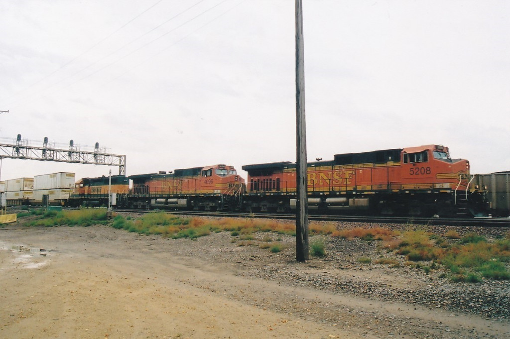 BNSF 5208 West